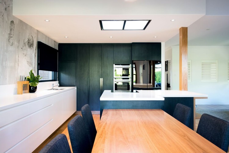 Blackbutt Timber Cabinetry|Contemporary Kitchen